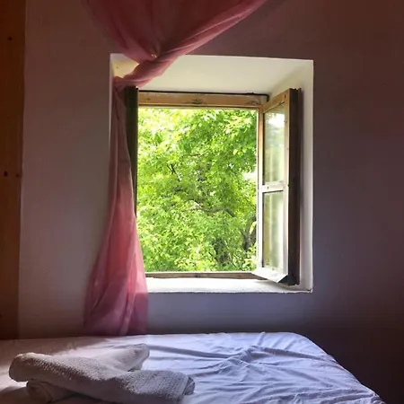 Vendégház Carku