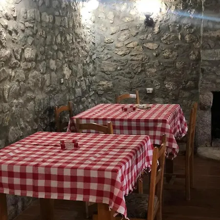 Vendégház Carku *