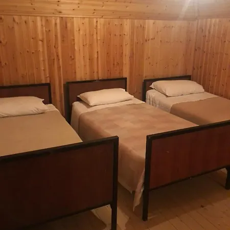 Vendégház Carku Theth